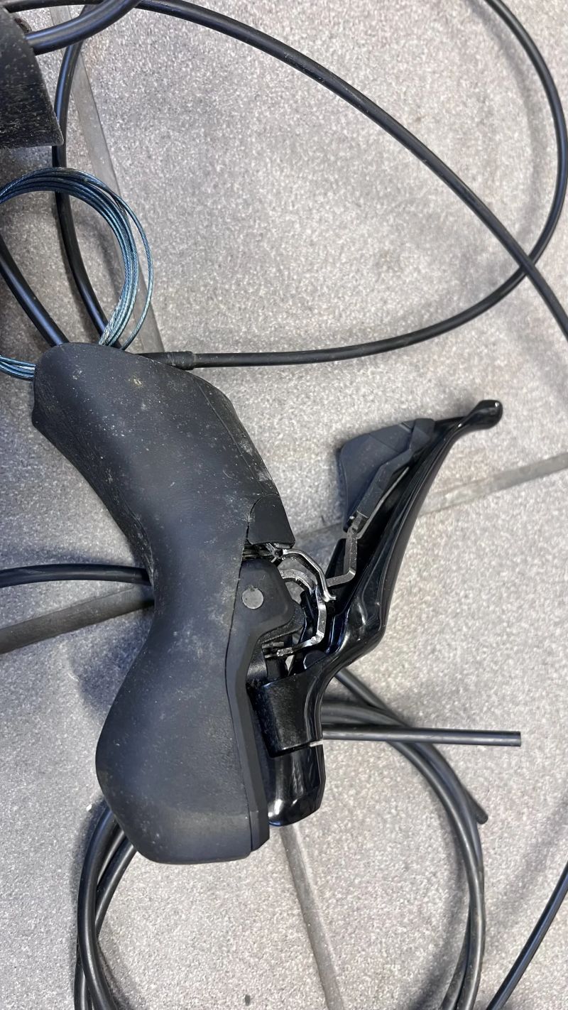 Brzdy (paky, trmeny, hadice) Shimano 105