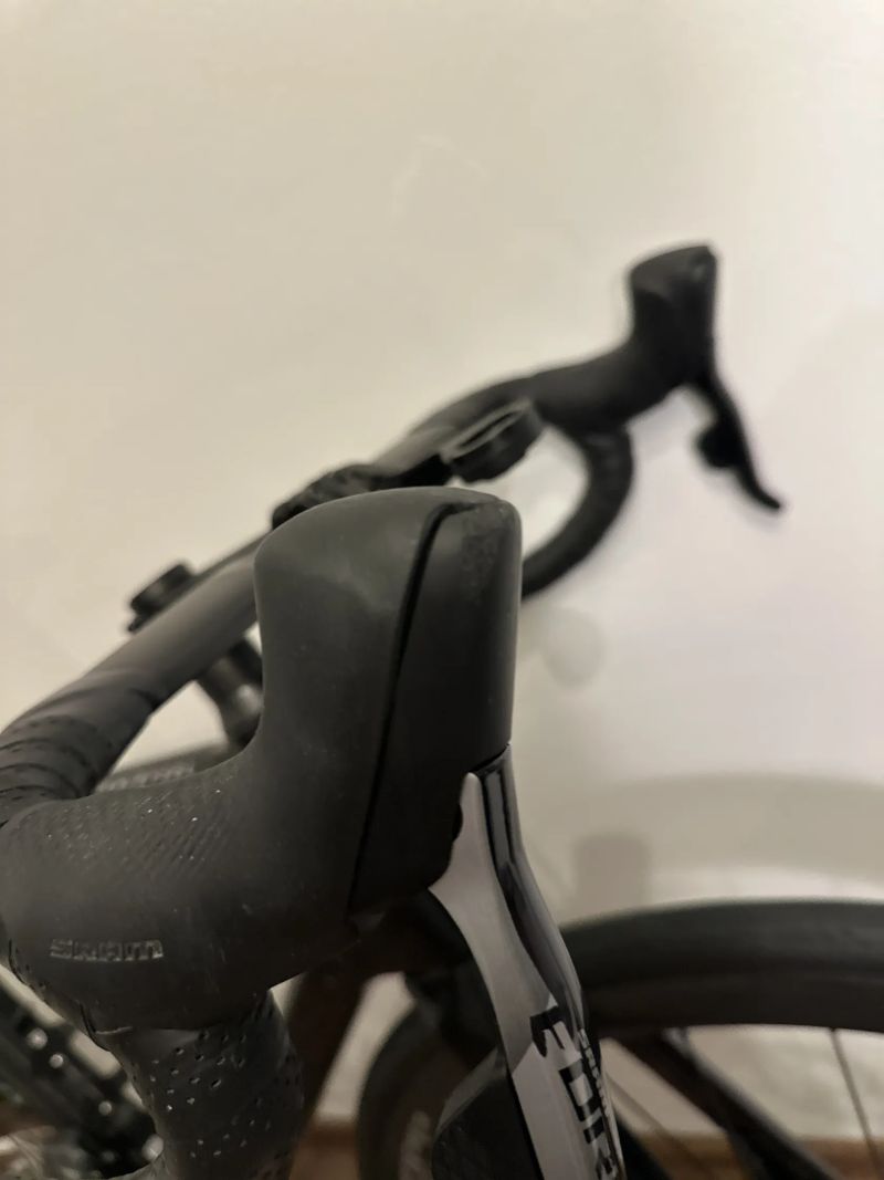 Van Rysel EDR CF Disc | SRAM Force AXS | Zipp 303 S | Quarq Powermete