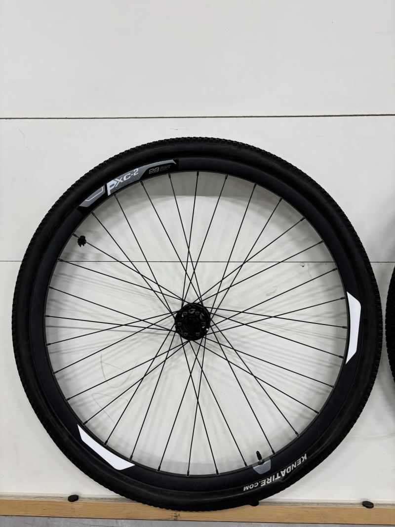 Zapletená kola 29 mtb, plus plášté