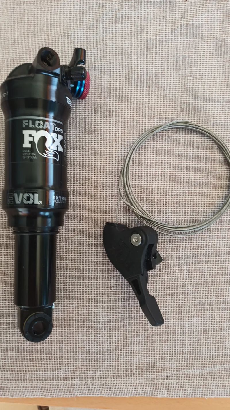 Tlumič Fox FLOAT DPS EVOL TRUNNION 165/45, remote lock 3 pos.