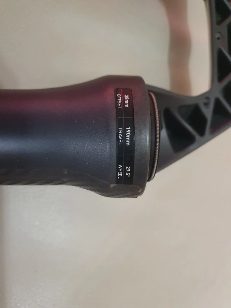 Spodní nohy Rock Shox ZEB 27,5"