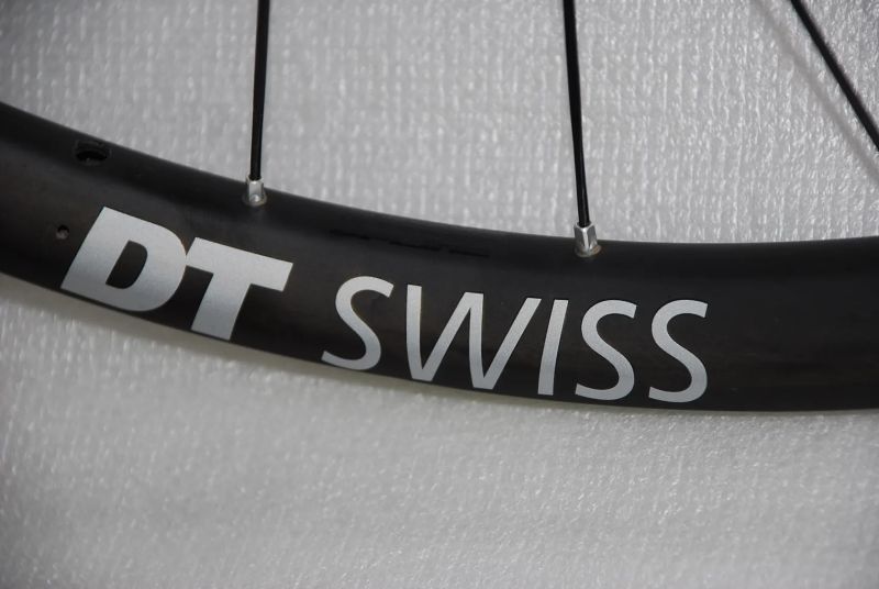 29" KARBONOVÁ KOLA DT SWISS XRC 1200 25mm Boost Bontrager Pro Ořech XD - STAV NOVÝCH