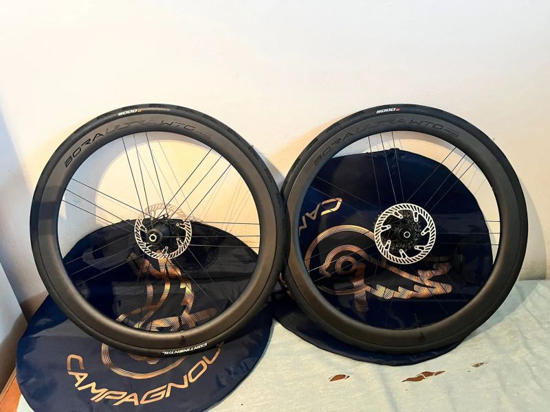Campagnolo Bora Ultra WTO 45 C23 DB Matte Black, N3W - nejetá, nový model s 23mm vnitřní šířkou