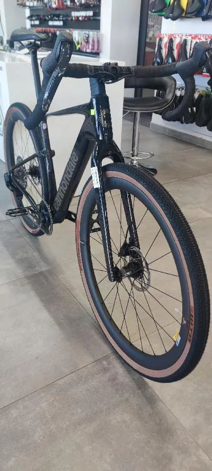 Prodám NOVÉ gravelové kolo zn. Cannondale Topstone Carbon 1 AXS (Black) vel. 54 cm 