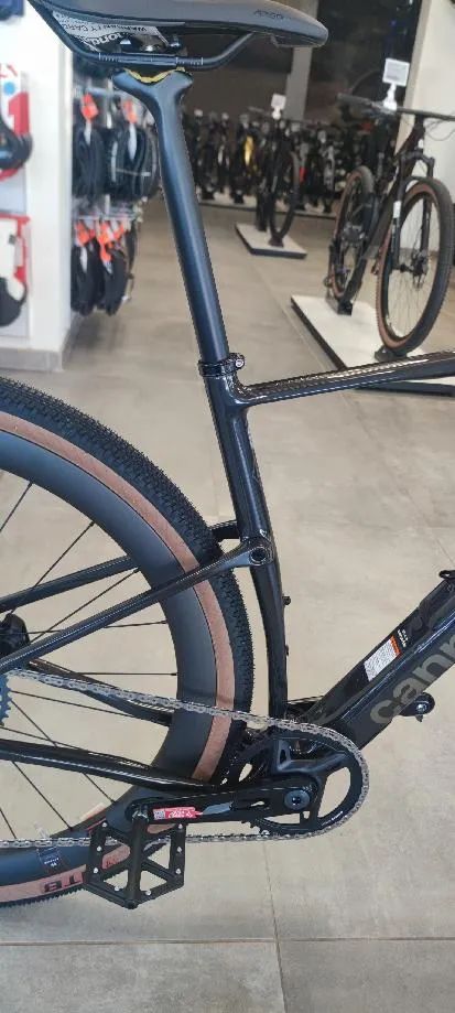 Prodám NOVÉ gravelové kolo zn. Cannondale Topstone Carbon 1 AXS (Black) vel. 54 cm 