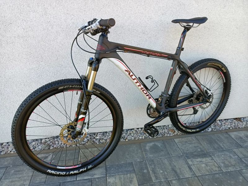 Author Revolt carbon