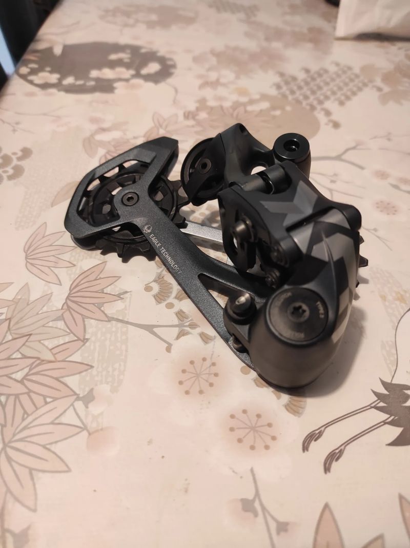 Prodám přehazovačku a řazení sram x01 lunar EAGLE 12 s