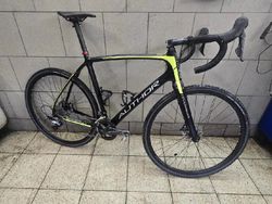 Author Charisma - gravel,cyklokros, endurance silnice