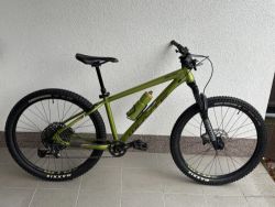 Trail bike WHYTE 27,5“ vel. S, 2022, 120mm SoloAir, Sram NX, Shimano brzdy, teleskopka 150mm