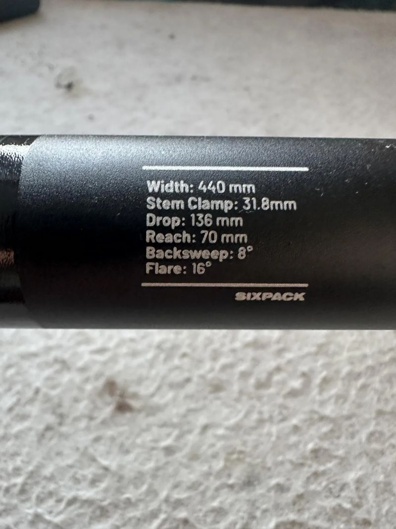 řidítka Sixpack Gravel 440mm