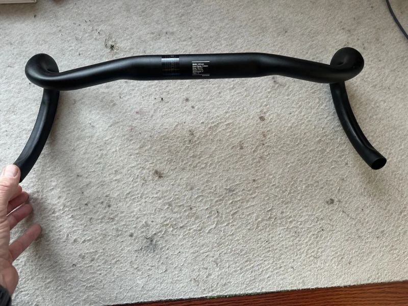 řidítka Sixpack Gravel 440mm