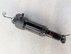 tlumič RockShox Deluxe Select 210x55 mm