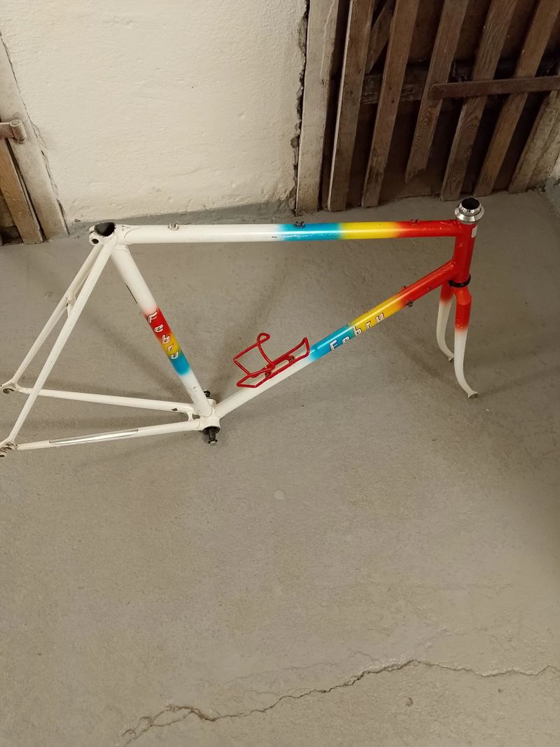 Švýcarský rám Febru 