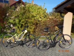 Prodám prémiová crossová e-kola APACHE Matto MX (21") a Matto MX Lady (18").