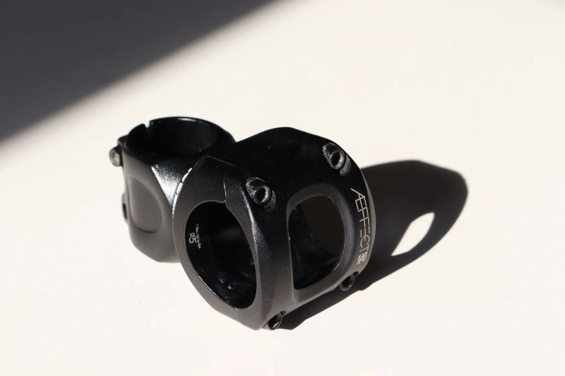 RaceFace Aeffect představec