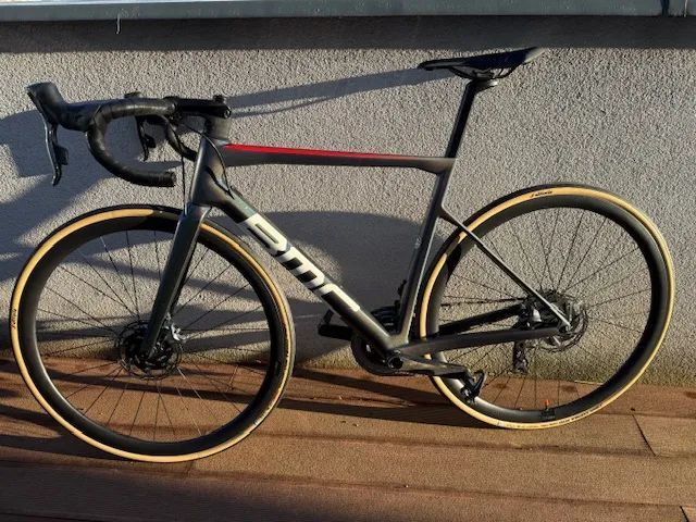 BMC Teammachine SLR One – velikost 54 – karbon / SRAM Force AXS / powermeter