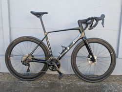 Superior X-ROAD Team Comp (vel. L) – Karbonová kola CSC – V ZÁRUCE