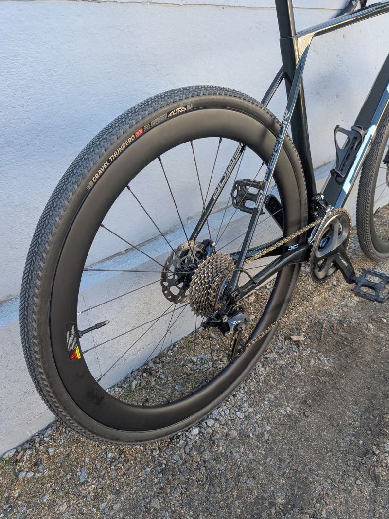 Superior X-ROAD Team Comp (vel. L) – Karbonová kola CSC – V ZÁRUCE