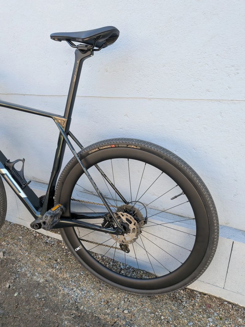 Superior X-ROAD Team Comp (vel. L) – Karbonová kola CSC – V ZÁRUCE