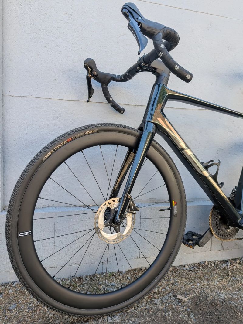 Superior X-ROAD Team Comp (vel. L) – Karbonová kola CSC – V ZÁRUCE