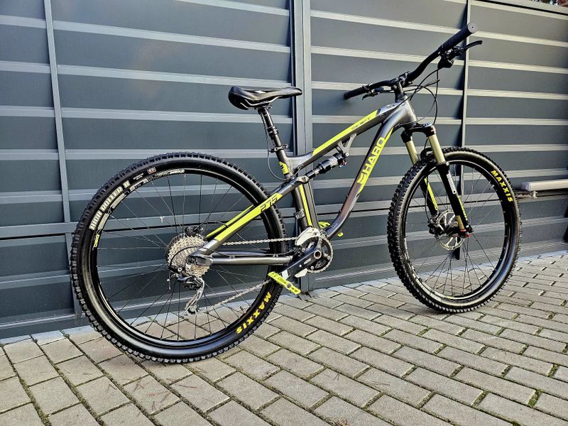 (53) Celoodpružené kolo Haro Air 27,5"