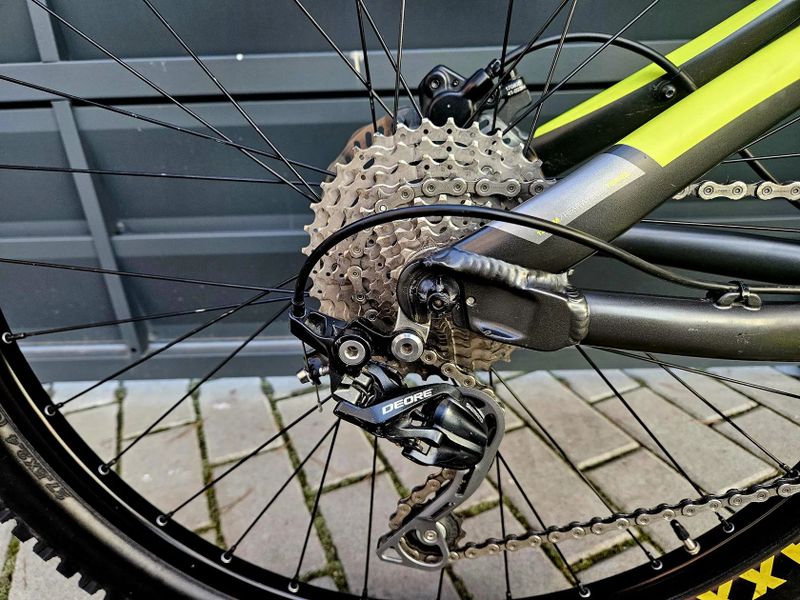 (53) Celoodpružené kolo Haro Air 27,5"