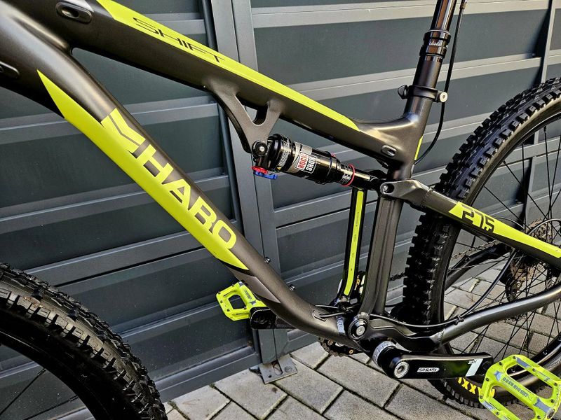 (53) Celoodpružené kolo Haro Air 27,5"