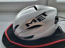 MET Manta Mips (vel.M)