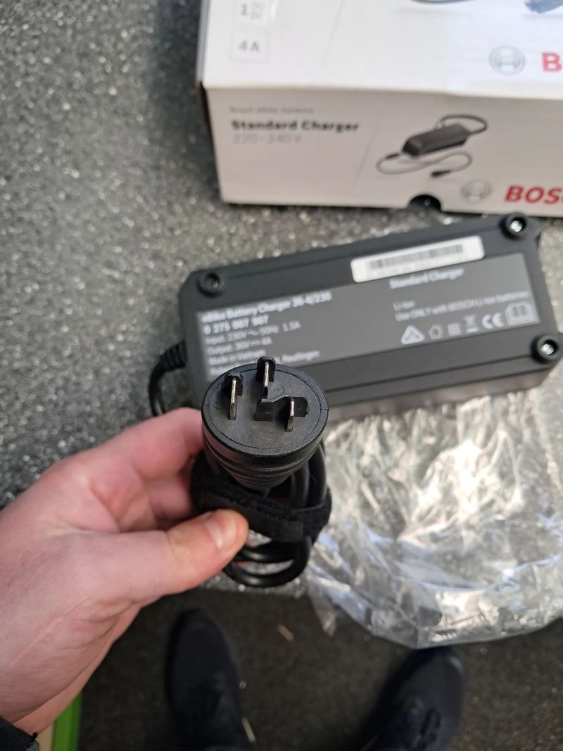 Nabíječka bosch 4A 