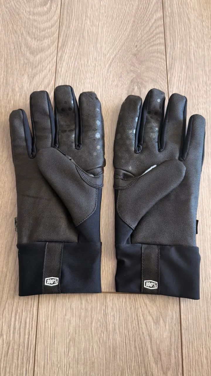 100% Hydromatic Brisker pánské rukavice Black