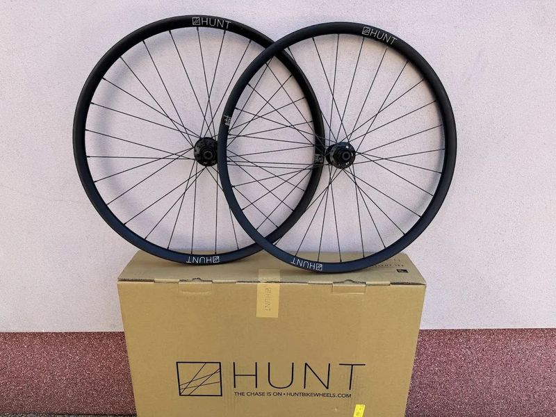 HUNT 650B Adventure Carbon Disc Wheelset Gravel