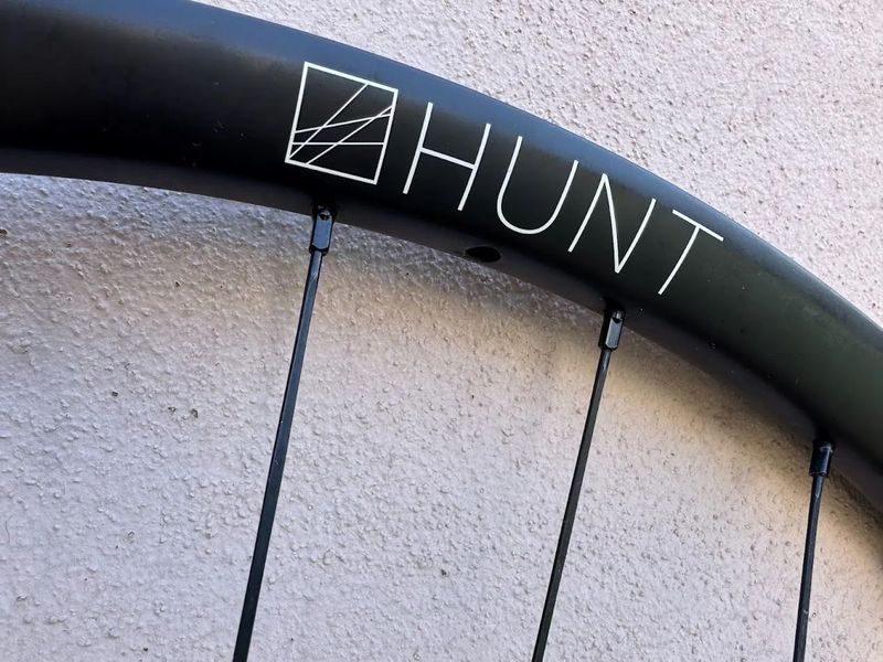 HUNT 650B Adventure Carbon Disc Wheelset Gravel