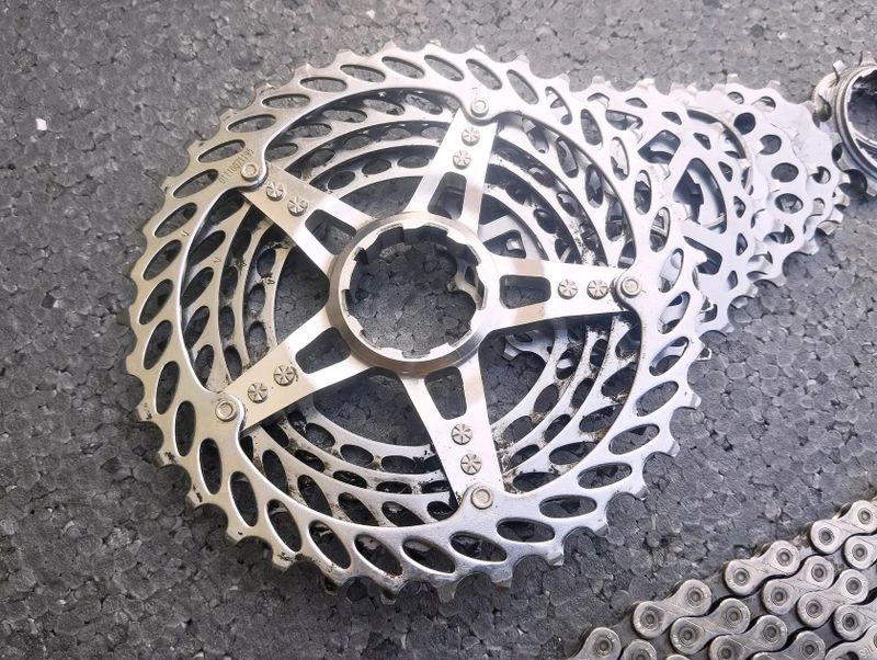 Sram PG 1070 + KMC X10