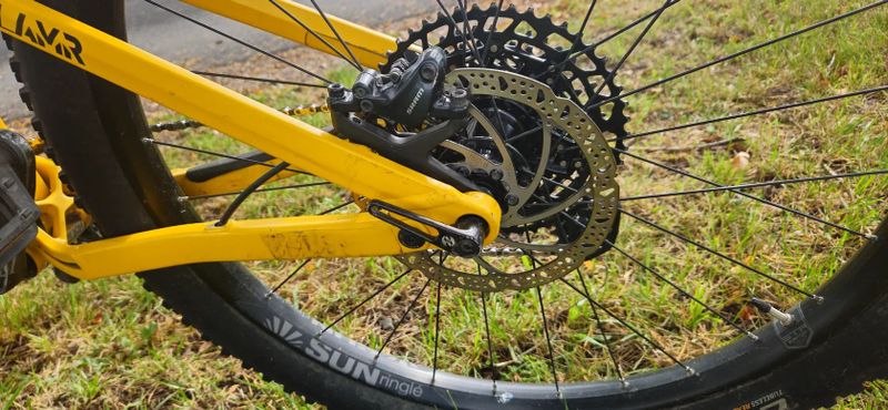 Prodám Ghost SLAMR X9 LC 2017, vel. M, 27,5" – karbon