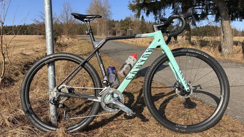 Kola HUNT 27,5 + pláště + kotouče 160 mm