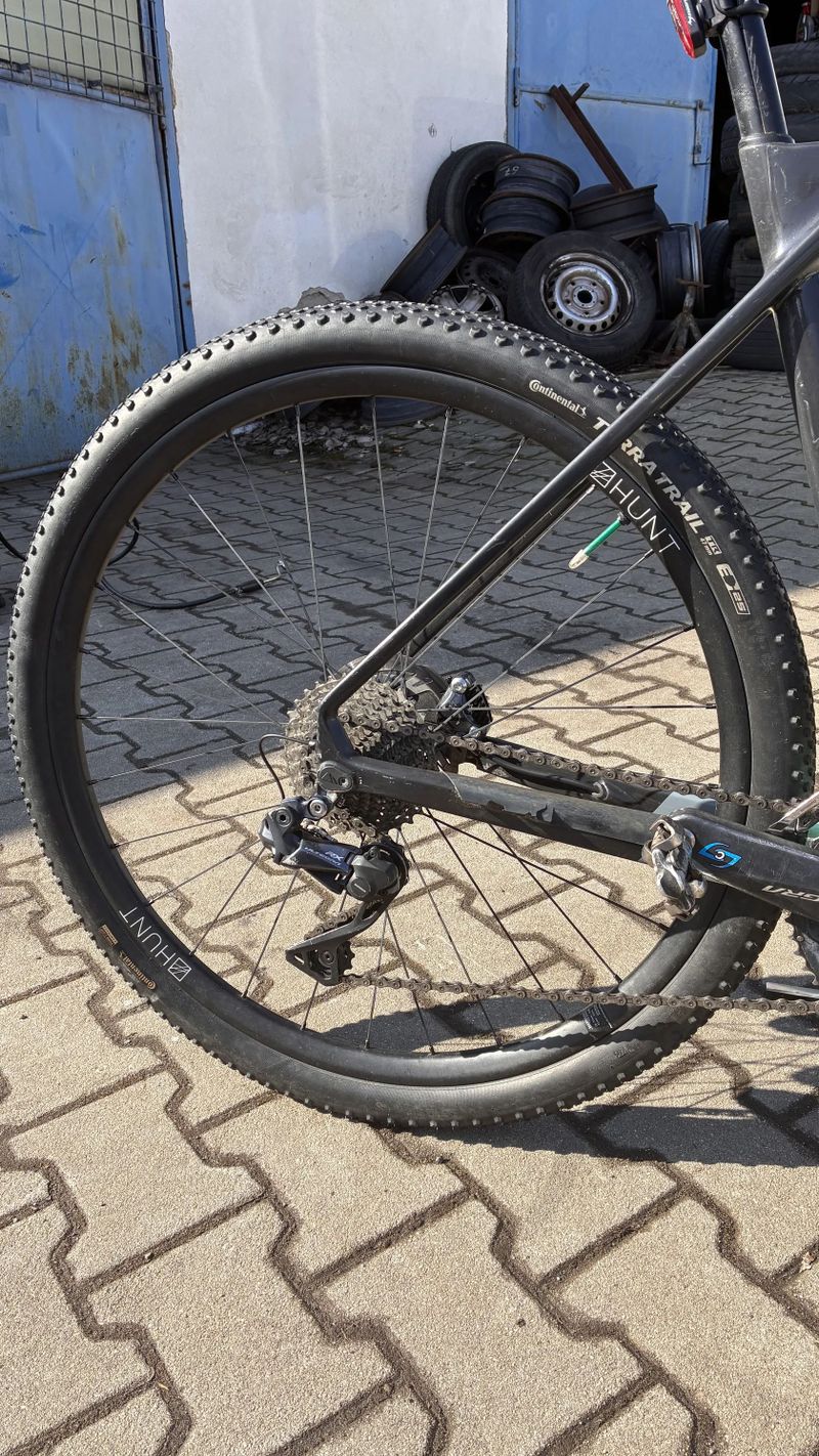 Kola HUNT 27,5 + pláště + kotouče 160 mm