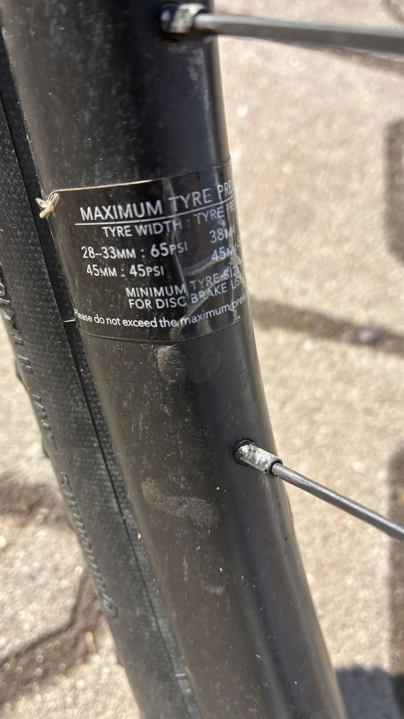 Kola HUNT 27,5 + pláště + kotouče 160 mm