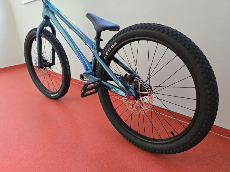 Crewkerz Guilty - street trial