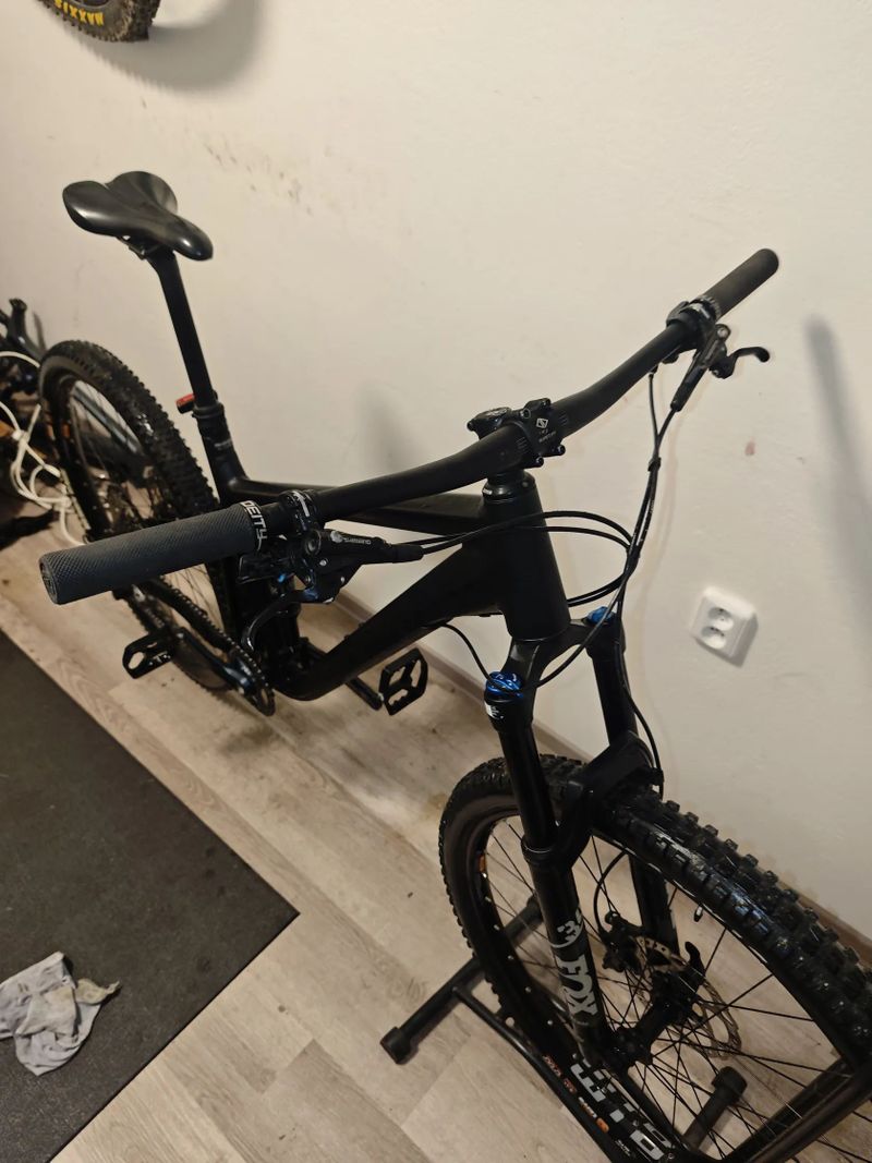 Ghost RIOT TRAIL ESSENTIAL