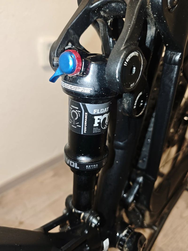 Ghost RIOT TRAIL ESSENTIAL