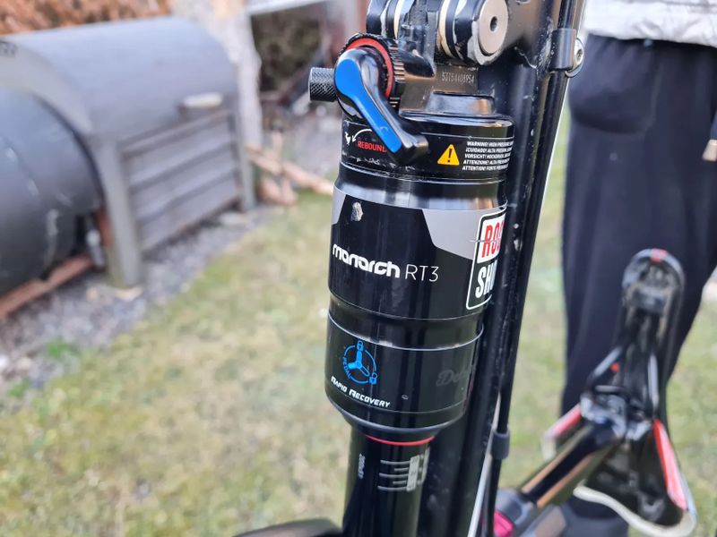 Celoodpružené kolo CUBE