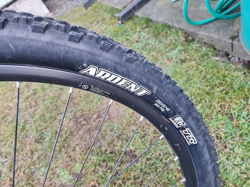 Celoodpružené kolo CUBE