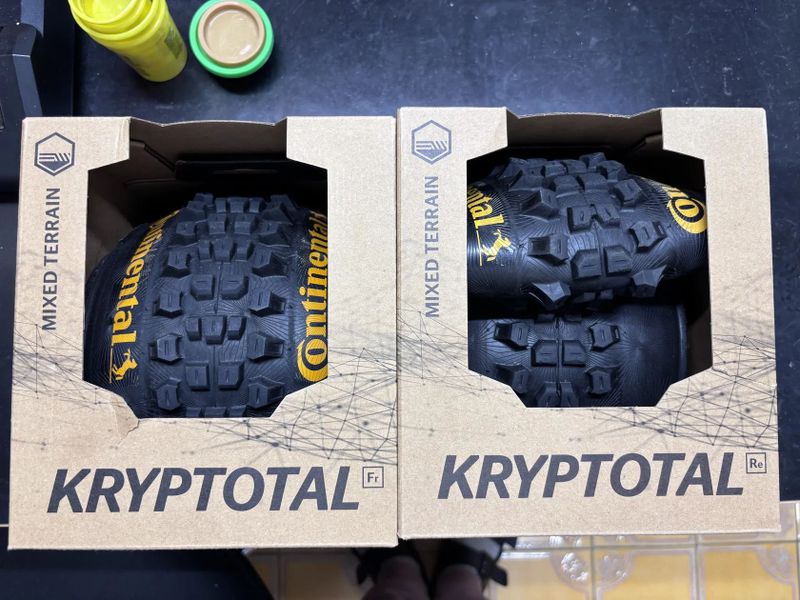 Continental Kryptotal F/R Enduro Soft 2.4