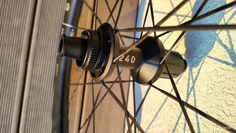 DT Swiss GRC 1400 Dicut 50 mm nová gravel kola