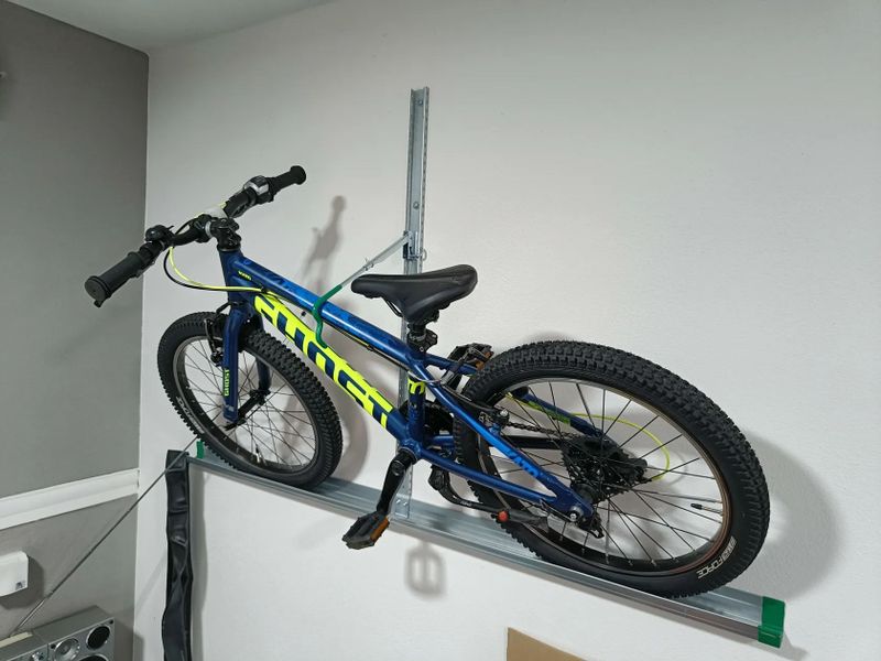 GHOST Kato 24" night blue/neon, převod 1x8