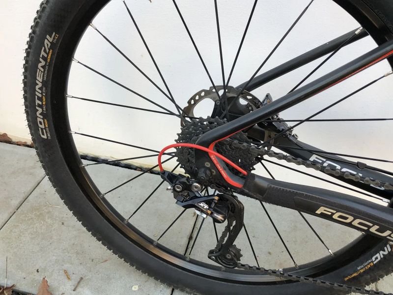 Focus RAVEN, carbon, 26”