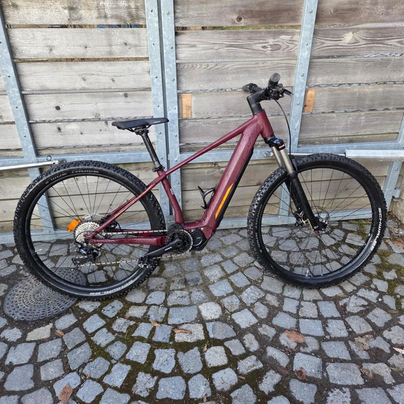 Superior MODO eXP 8069 - perfektní stav, první majitel, nejeto pouze 700km