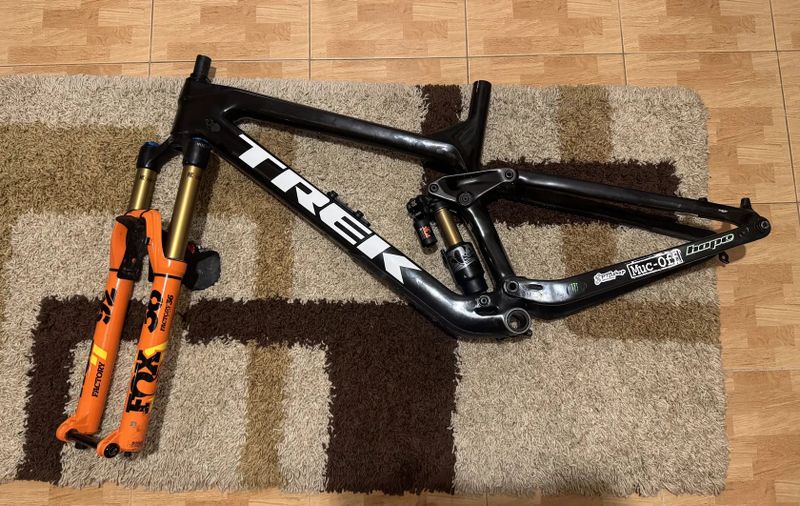 Trek Slash Frameset (RÁM, VIDLICA, TLMIČ)