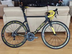 silniční kolo REVEN FURY Aero 