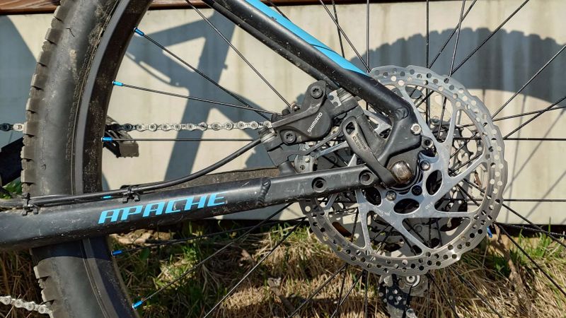 Elektrokolo Apache Hawk MX